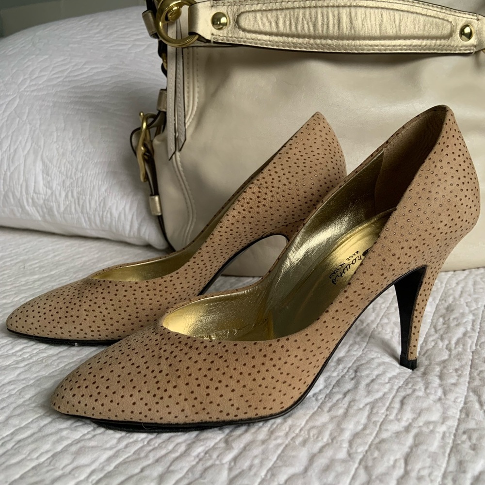 BROWNS  SUEDE PUMPS / CAMEL WITH BROWN DOT DETAIL / GOLD / 3 INCH HIGH HEEL